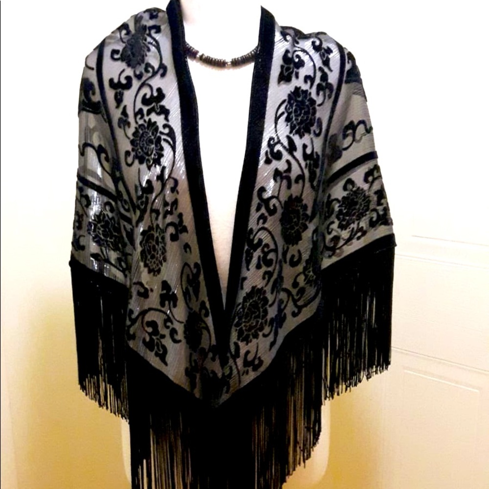 Shawls/ Ponchos